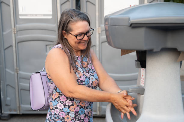 Best Porta potty rental near me  in Prospect Heights, IL